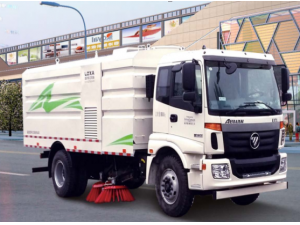 扫路车